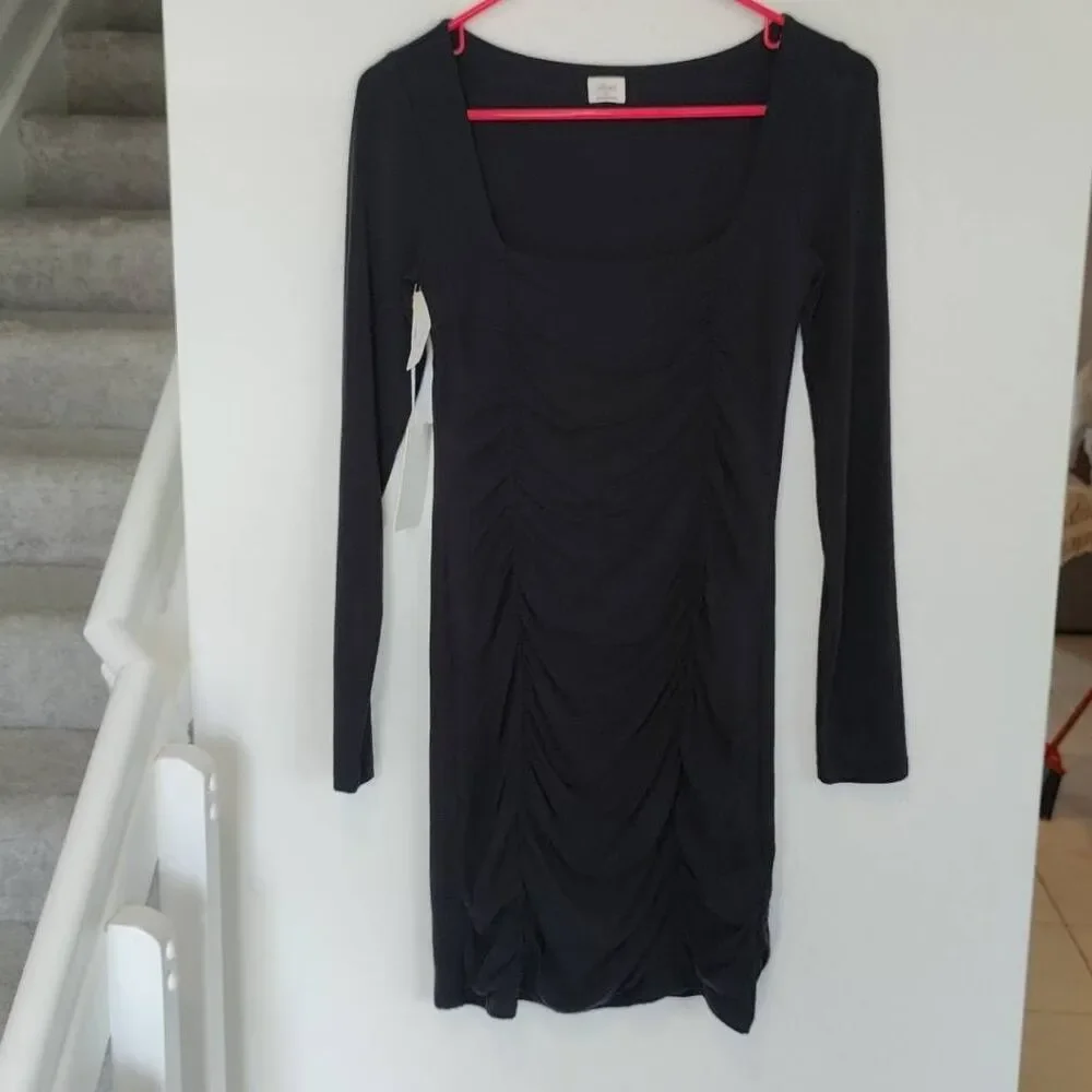 Aritzia Dress Womens Size S Wilfred Lydia Mini Dress Black - Picture 4 of 12